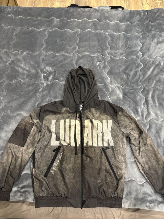 Ветровка на Луда