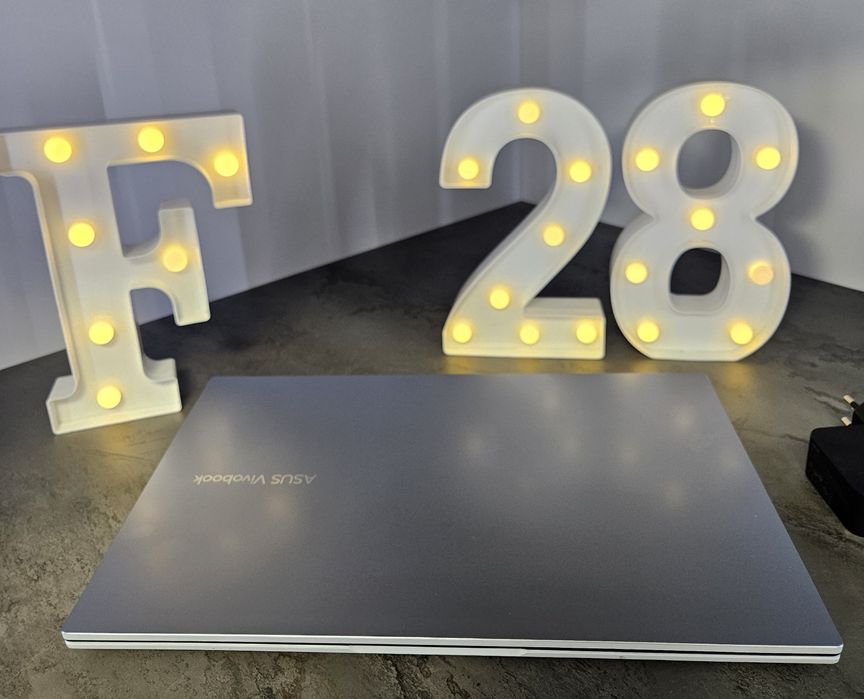 Amanet F28: Laptop Asus Vivobook 15 R1502Z (N)