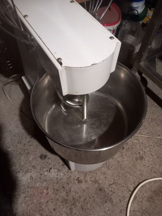 Malaxor pentru aluat 380 V