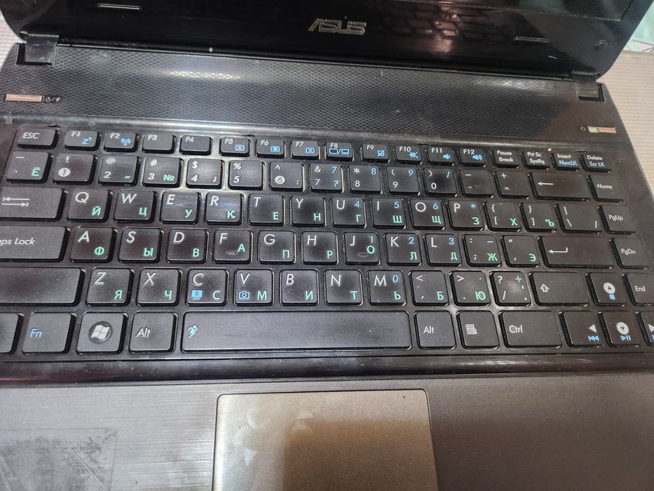 Noutbuk ASUS i5 igravoy