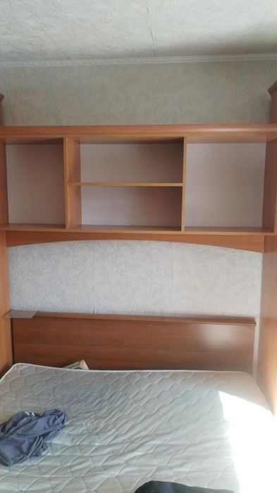 Продам спальный гарнитур