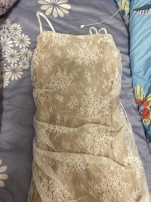 Белое вечерние платья