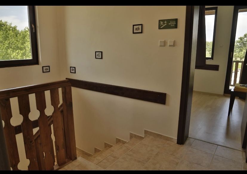 Дава се под наем Къща в с. Юнец, Област Варна - 180 кв.м за 150000 € - Снимка #6