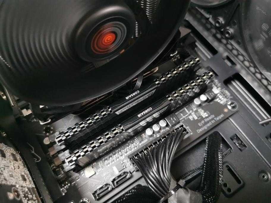 Gaming, Ryzen  5 5600X, 16G,512GB M.2 SSD, sursa 1200W,Win11h