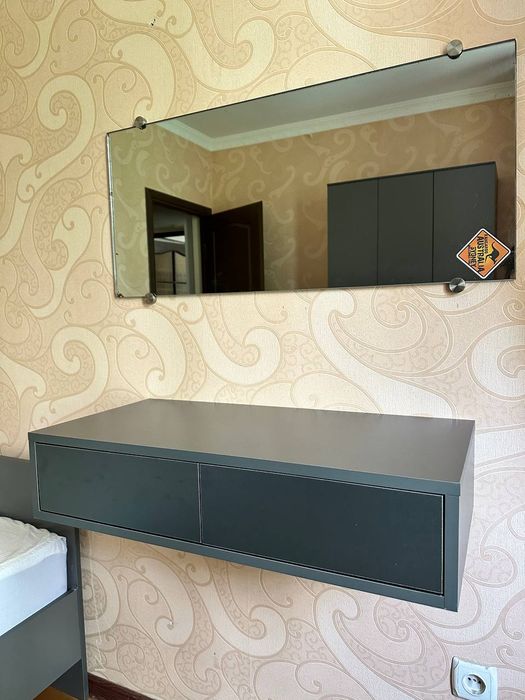 Навесная тумба (консоль) 2 ящиков с МДФ