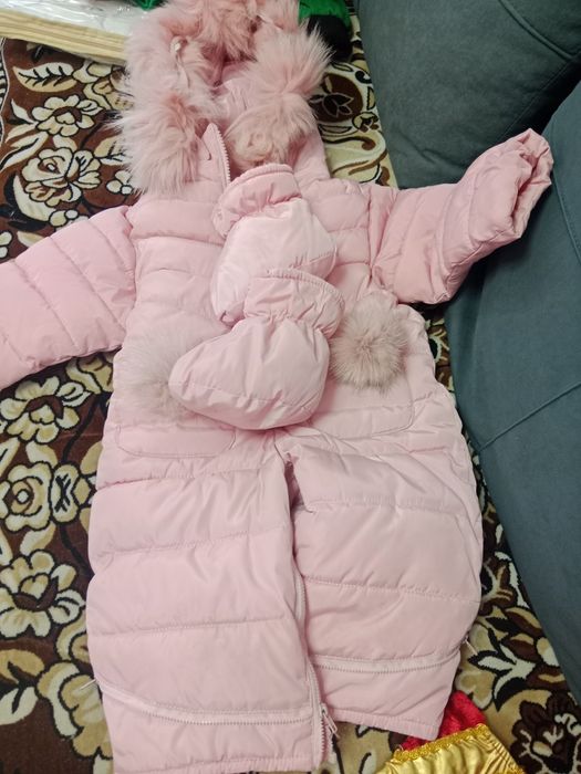 Продам одежду для девочки.