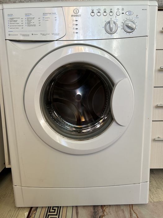 Стиральная машинка indesit