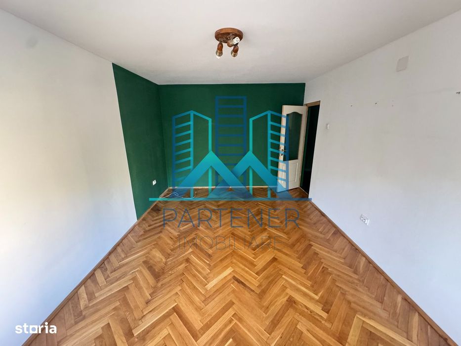 Apartament 2 camere,et. 1,decomandat,Pacurari-Canta,liber,renovat,54mp