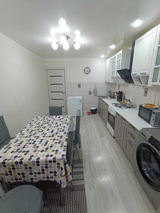 Продается 3 комн. кв. р-н Женис