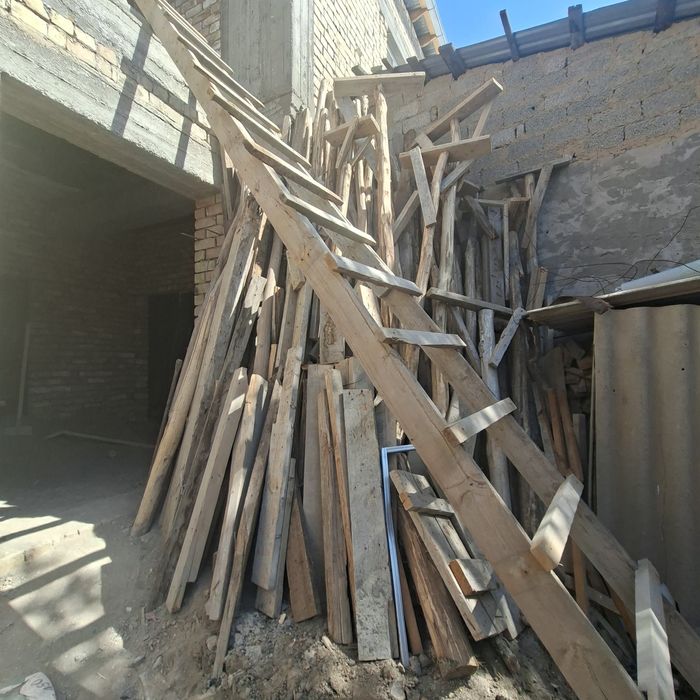 Сотилади. Тахталар