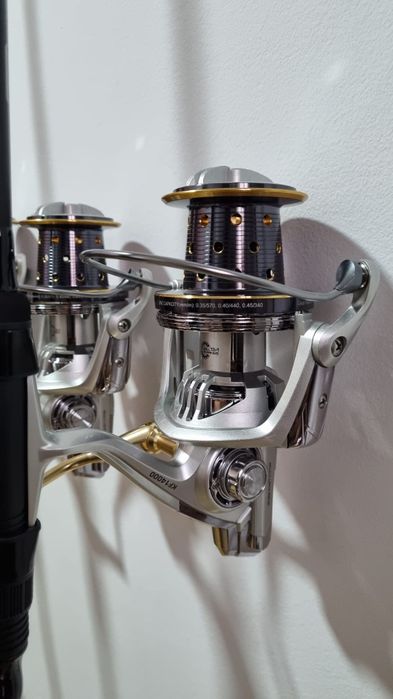 4 Lansete FL Ultra Team 3.60m 3.75lbs 2seg + 4 Mulinete WIND BLADE