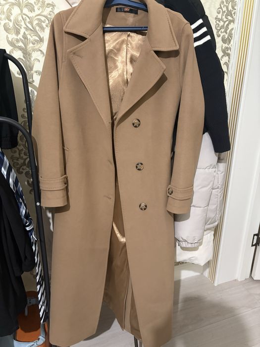 Бежевый пальто Лорето