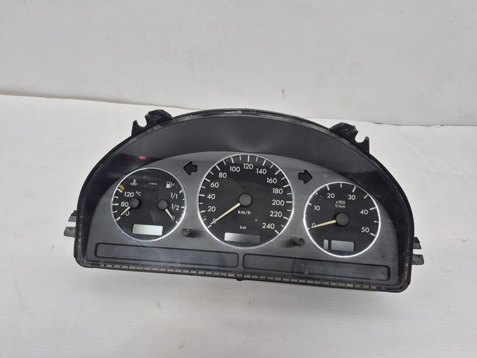 Щиток приборов Mercedes ML163 CDI