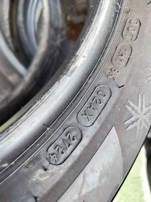 2 бр зимни 225/55/17 дот 24г Michelin