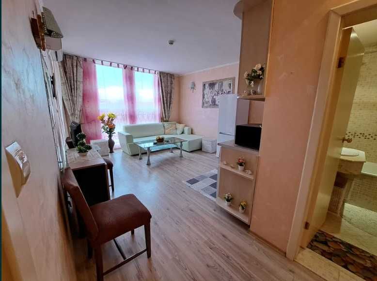 Дава се под наем Двустаен апартамент в к.к. Слънчев бряг - 56 кв.м за 300 € - Снимка #5