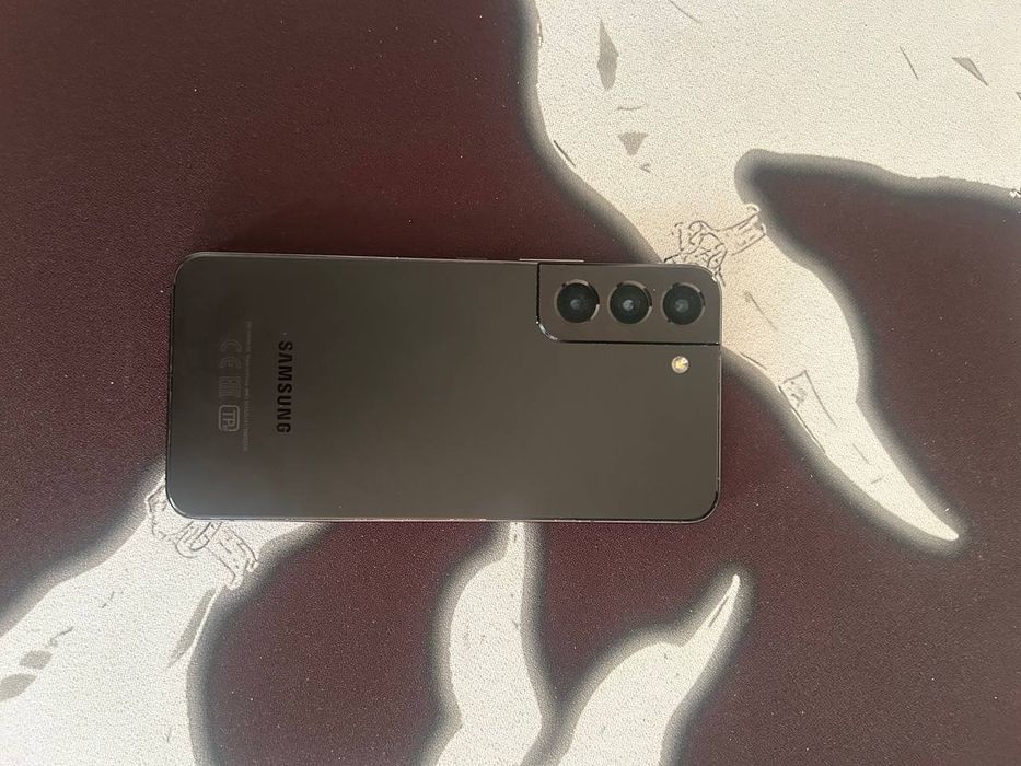 Samsung galaxy s22 8/128