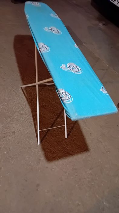 Дъскаи за гладене със стойка,сгъваеми ,2 броя
