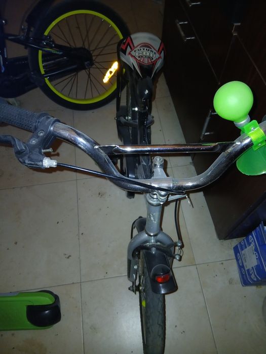 Продавам детско колело