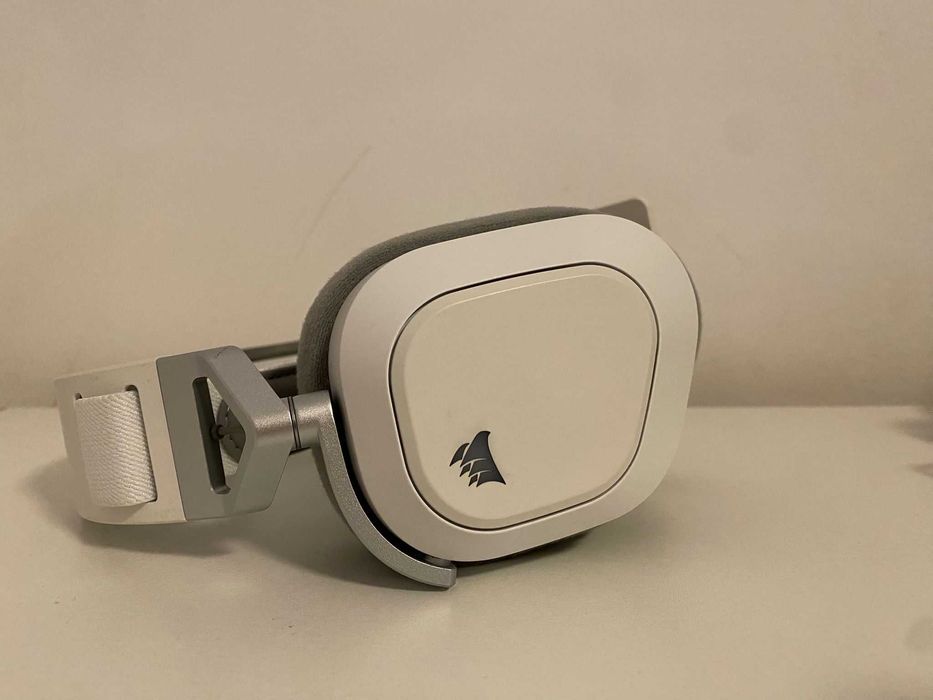 Casti gaming wireless Corsair HS80, iluminare RGB, Alb