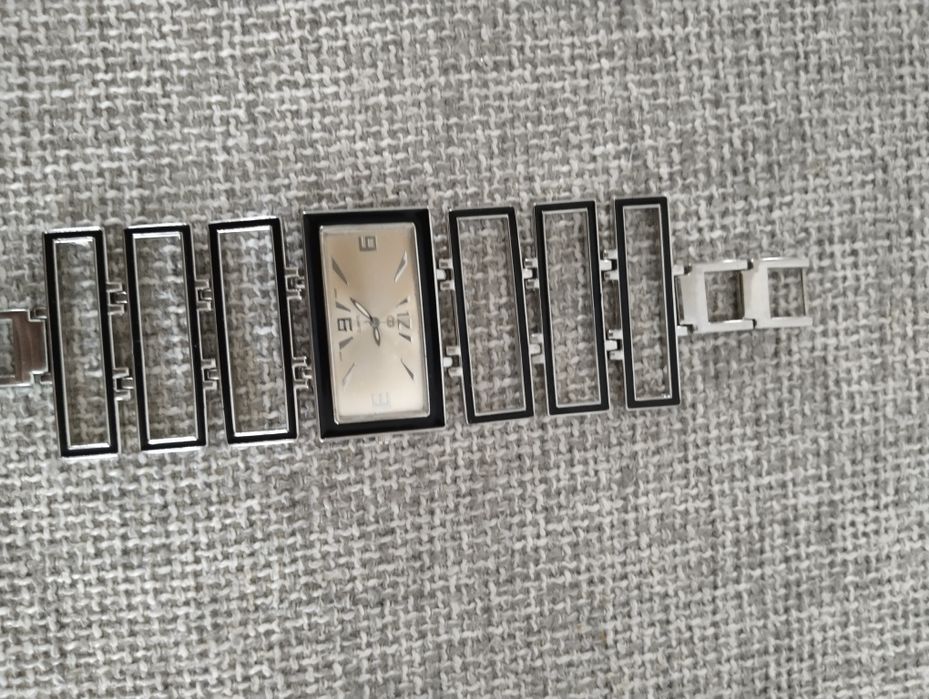 Часы для девушки