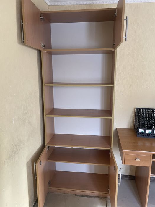 Продам офисный шкаф