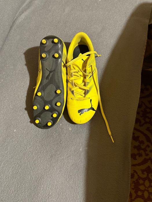 футболни бутонки размер 38.5