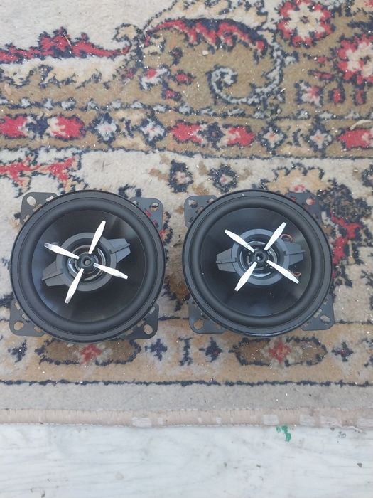 Продам колонки новые