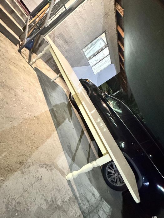 Продам стол деревянный