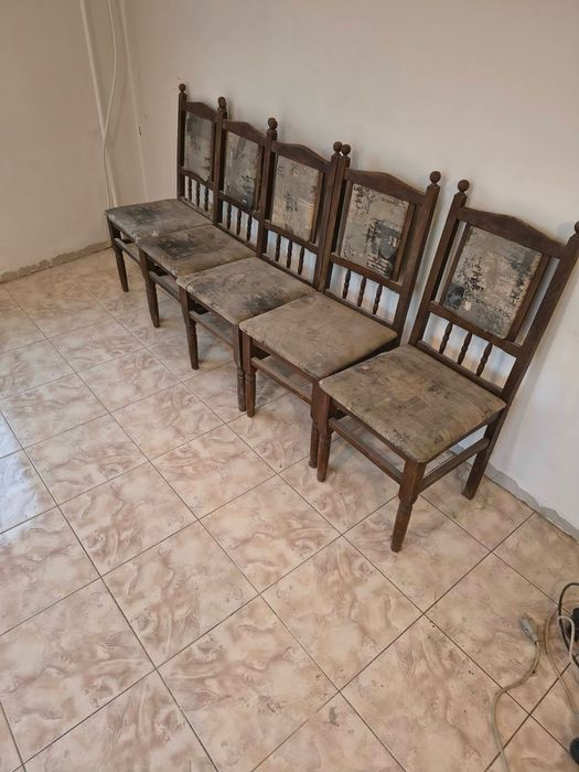 Дървени столове 5 броя