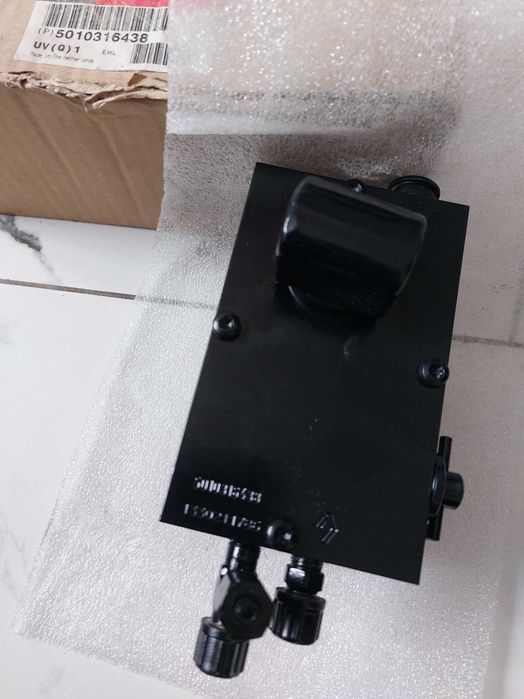 Насос подъёма кабины.