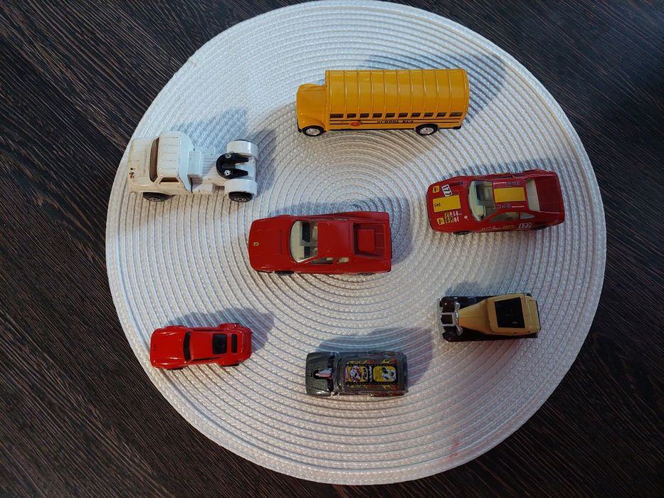 Метални малки колички