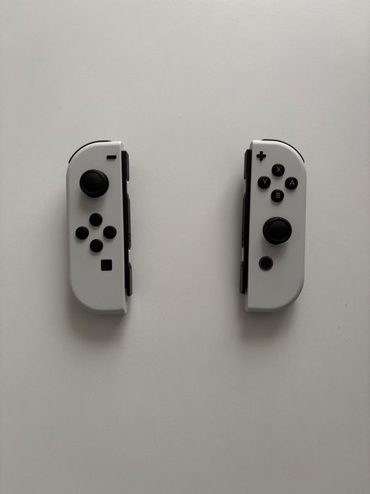 Nintendo Switch OLED + Husa Legend of Zelda