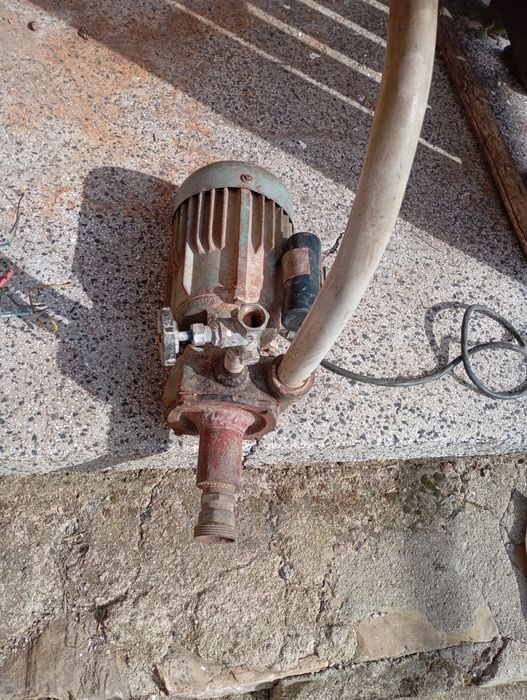 Помпа за кладенец