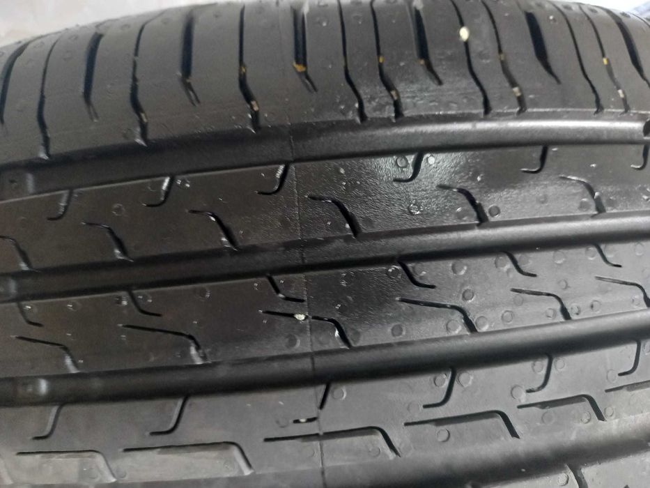 Vand 4 cauciucuri Continental noi