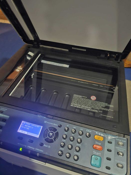 Imprimanta Kyocera m2040dn DEFECT
