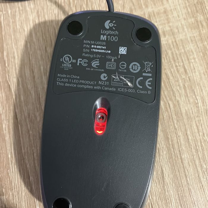 офисная мышка Logitech