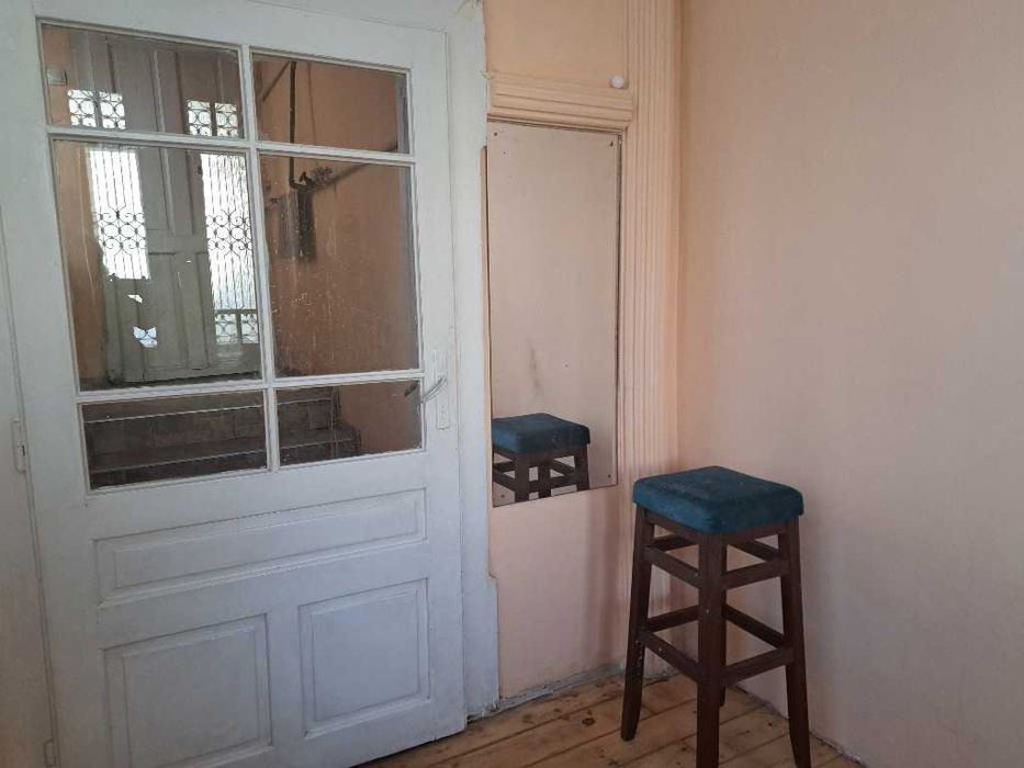 Дава се под наем Етаж от къща в София, Център - 55 кв.м за 357 € - Снимка #10