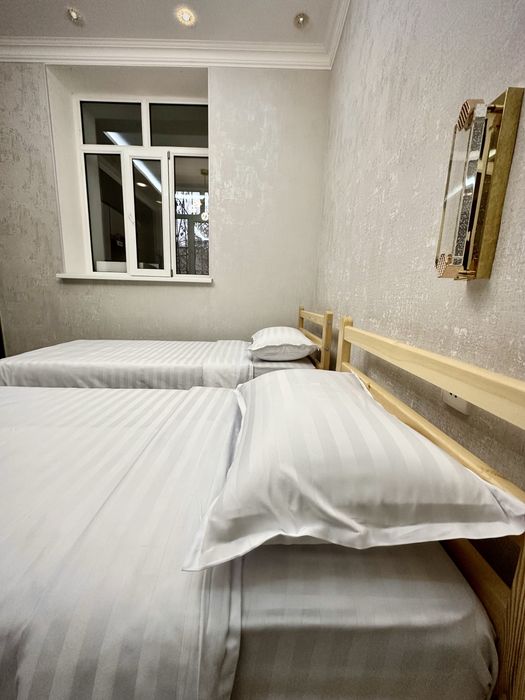 Samarqand shahrida 2-xonali LUKS kvartira KUNLIK ijara uchun