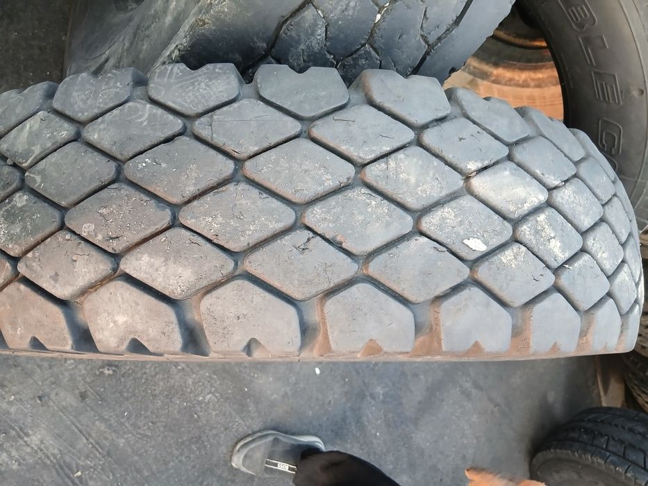 8,25/16  ;  8.25/20  шины БУ