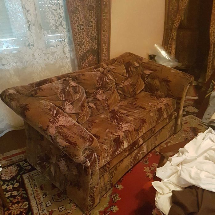 Vand canapea extensibilă