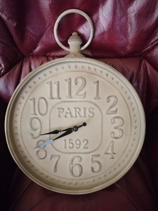 Барометър, часовник, различни модели