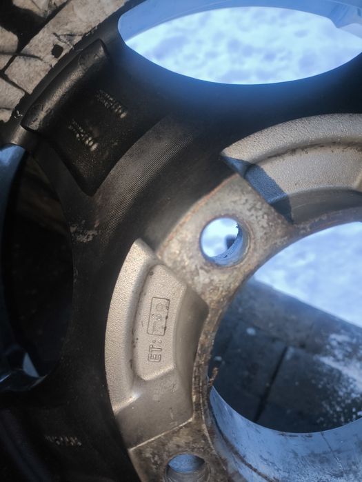 Продам четыре диска на уаз