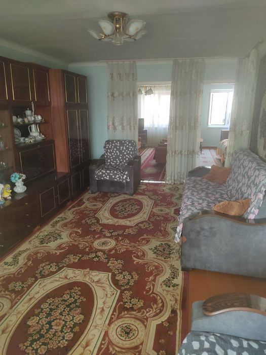 Продается 3-комнатная квартира