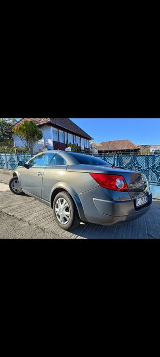 Vând Renault Megane 2 cabrio