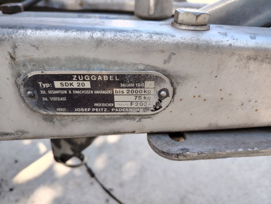 Remorcă pentru transport animale vii