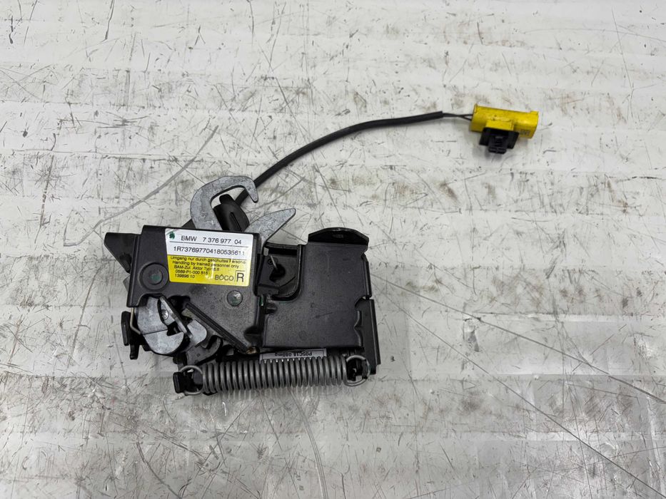 Ключалка с пиропатрон преден капак БМВ Х1 Ф48 Ф46