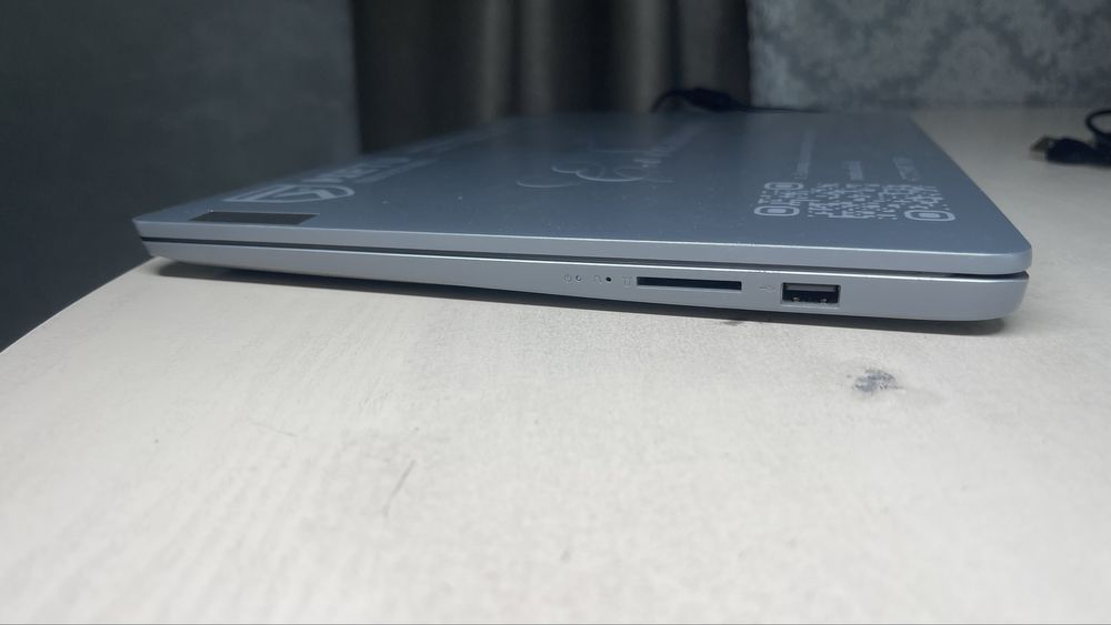 Продам Ноутбук Lenovo