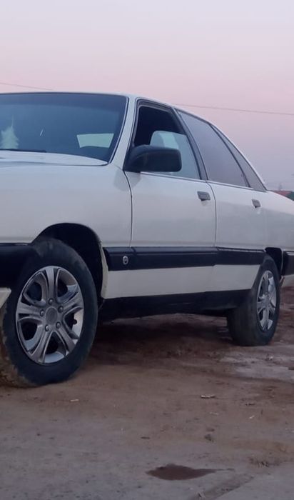 Ауди 100 сатылады