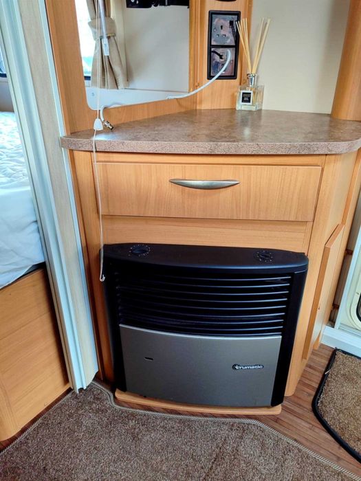 Каравана внос от Англия