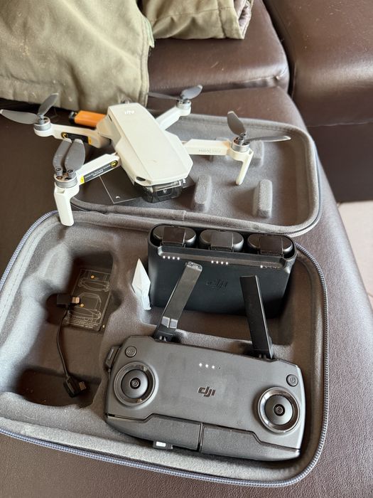 Drona dji mavic mini fly